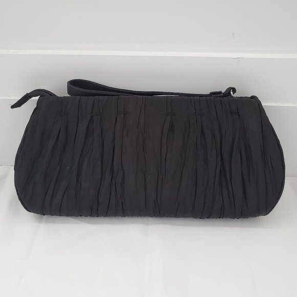 Pleated/Crinkled Satin Evening Wristlet Clutch Black Colour - Picture 4 of 11
